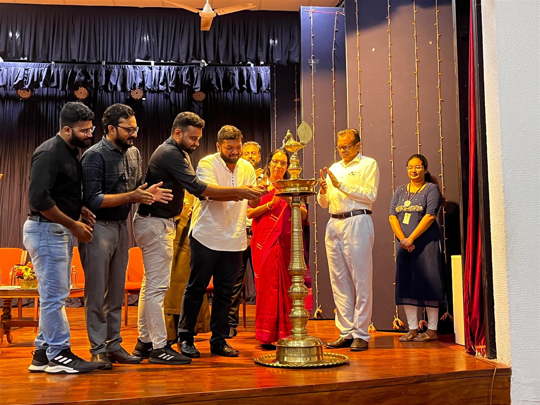 Lighting the lamp at the inauguration of a SLATE programme